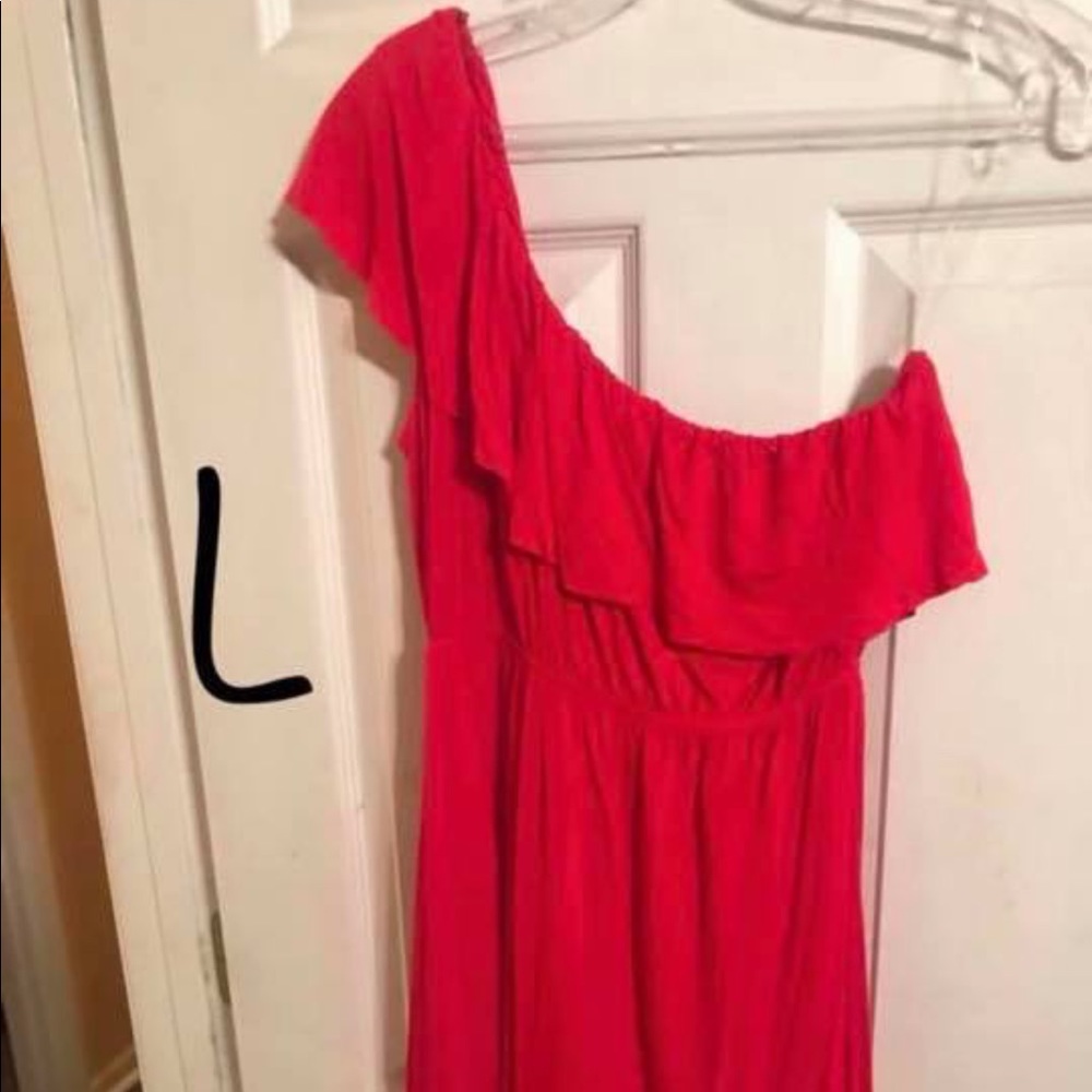 One shoulder dress